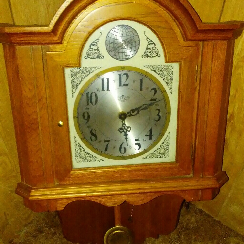 Corner clock